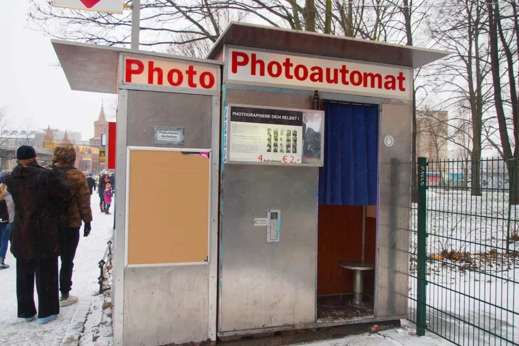 Around 35 Photoautomat machines can be found all over Berlin