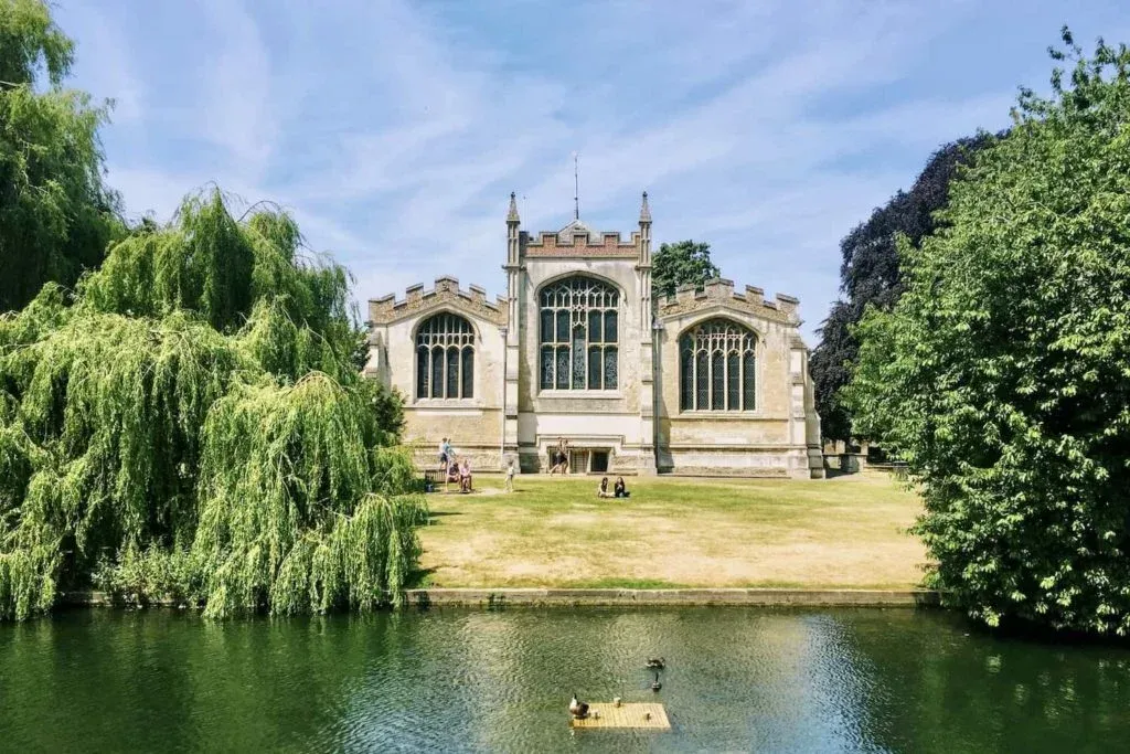 Hitchin is a great place to get a slice of life in England