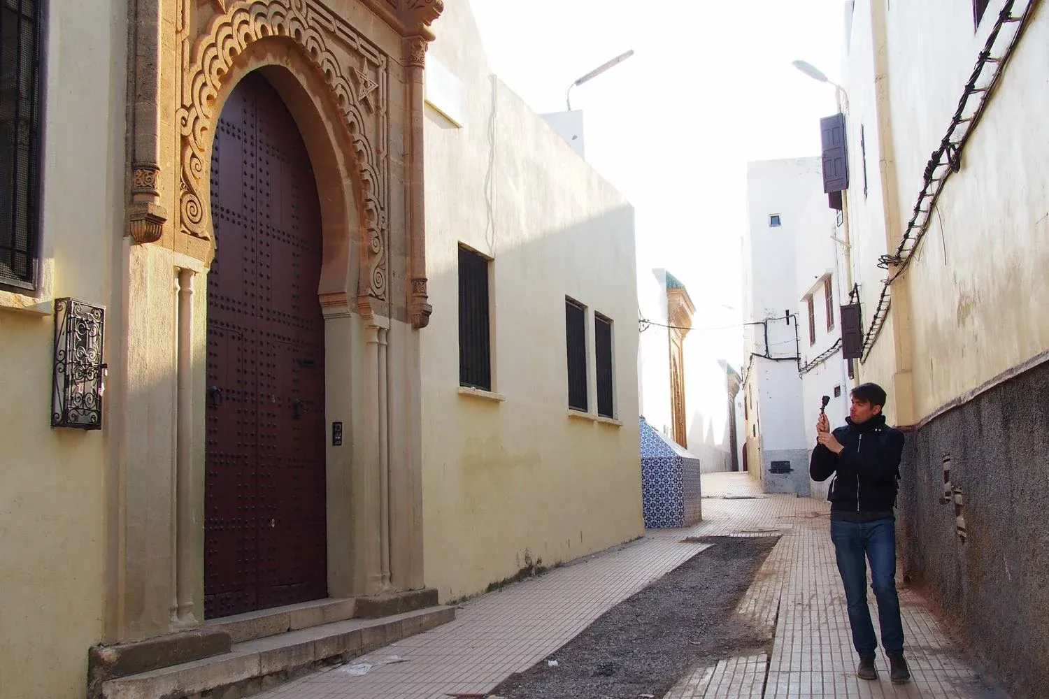 Matt films one of many beautiful doorways in Sale