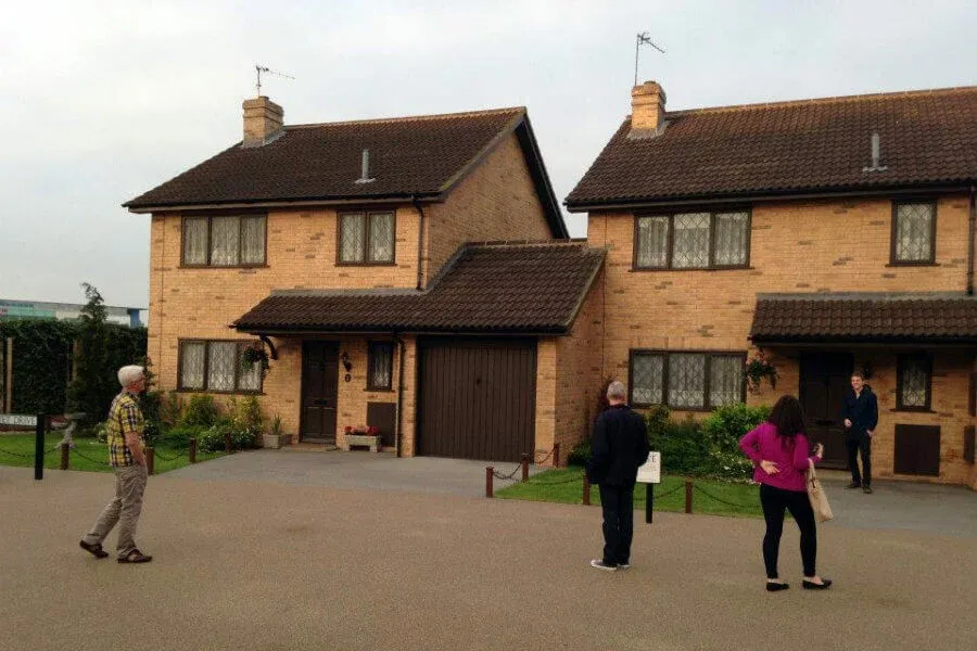 It could be a scene from any UK street, but it isn’t – it’s Privet Drive