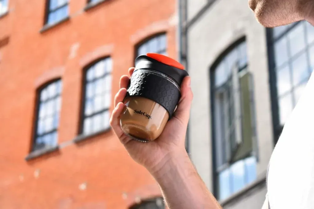 A reusable cup for hot drinks will help you to avoid using non-recyclable coffee cups (SoleCup)